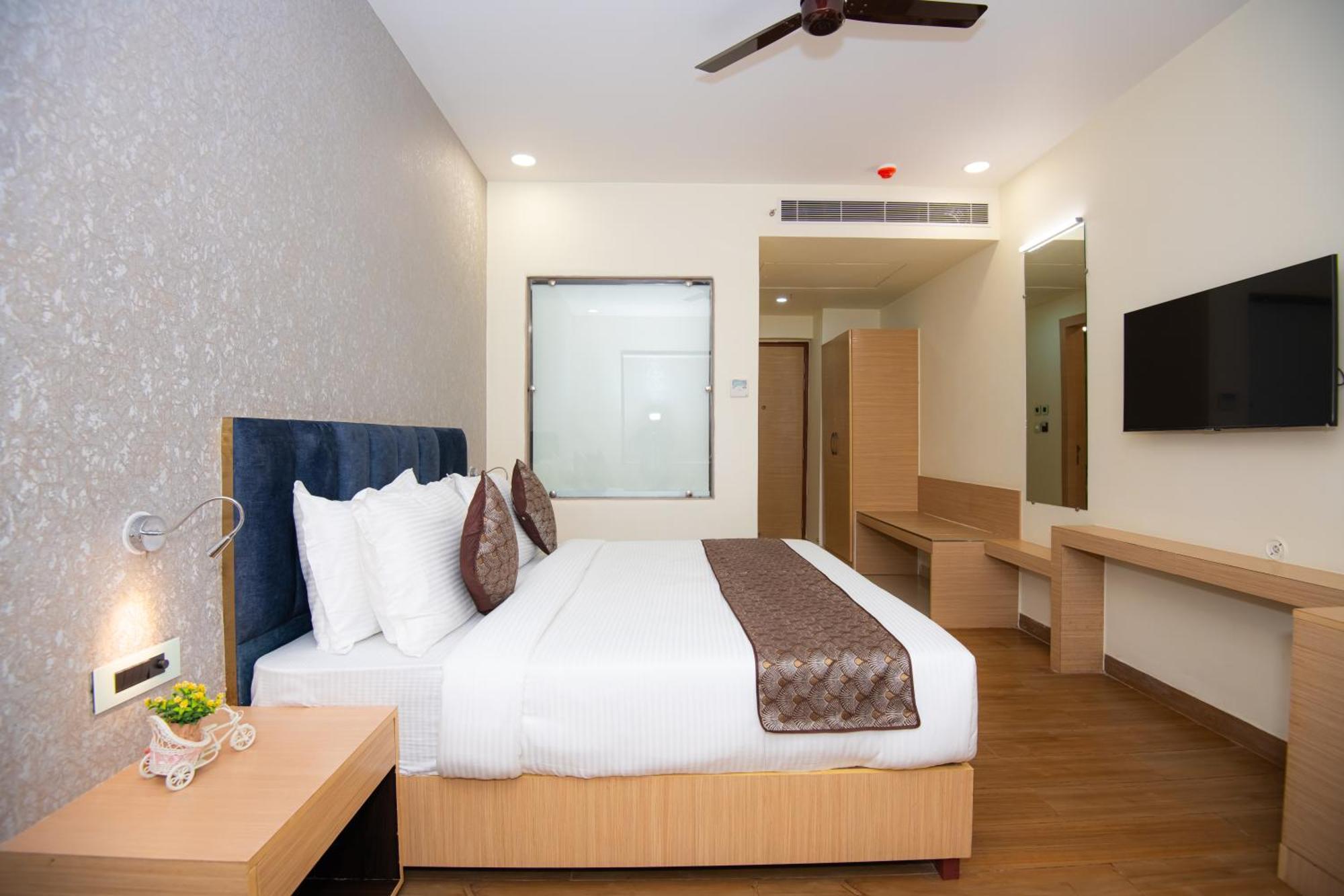 Hotel Avadh Classio Near By Ram Mandir Faizābād Esterno foto